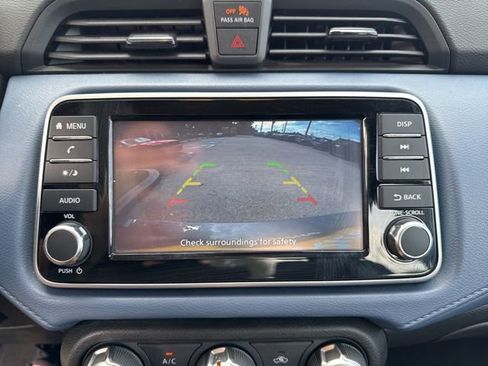 Used 2025 Nissan Versa SV FWD image 28