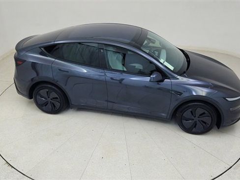 Used 2026 Tesla Model Y Long Range image 71