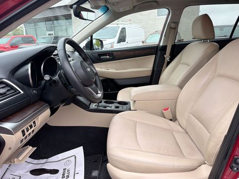 Used 2018 Subaru Outback 2.5i Limited AWD/4WD image 14