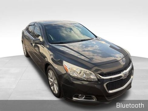 Used 2015 Chevrolet Malibu LT image 3