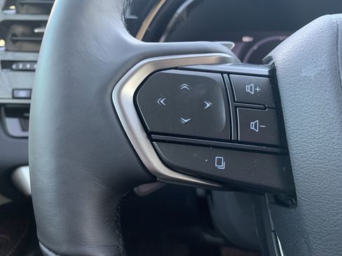 Used 2025 Lexus RX 450h AWD w/ Luxury Package image 19