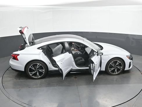 Used 2023 Audi e-tron GT Premium Plus w/ Performance Package AWD/4WD image 50