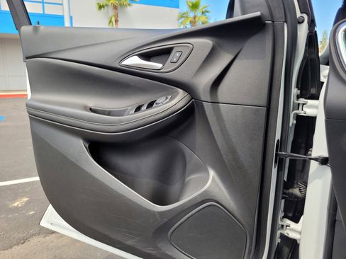 Used 2025 Buick Encore GX Preferred FWD image 25