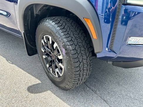 Used 2023 Nissan Frontier PRO-4X w/ Pro Convenience Package AWD/4WD image 9