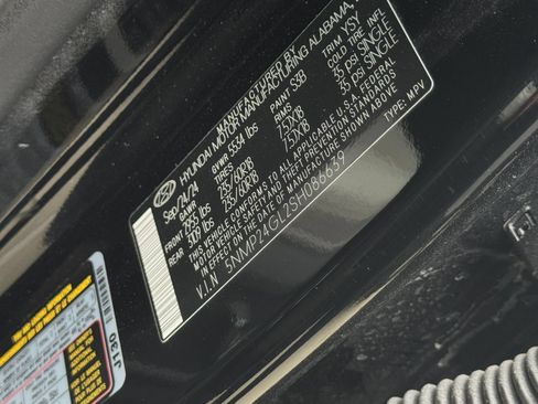 Used 2025 Hyundai Santa Fe SEL FWD image 30