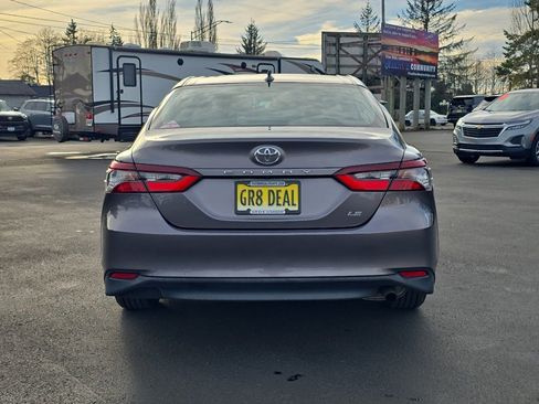 Certified 2022 Toyota Camry LE image 8
