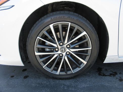 Used 2022 Lexus ES 350 w/ Premium Package FWD image 18