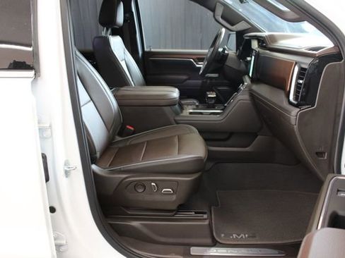 Used 2023 GMC Sierra 1500 Denali w/ Denali Reserve Package AWD/4WD image 58