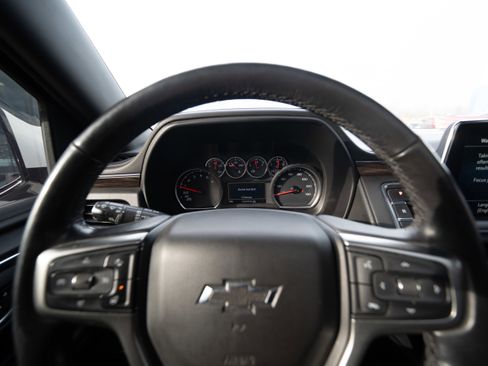 Used 2021 Chevrolet Tahoe Z71 w/ Z71 Signature Package image 14