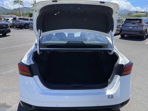 Used 2023 Nissan Altima 2.5 SR FWD image 20