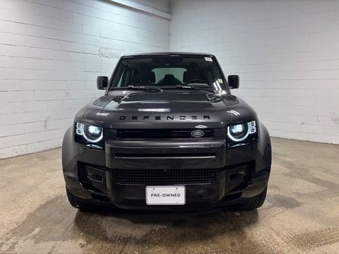 Used 2024 Land Rover Defender 110 X-Dynamic SE AWD/4WD image 3