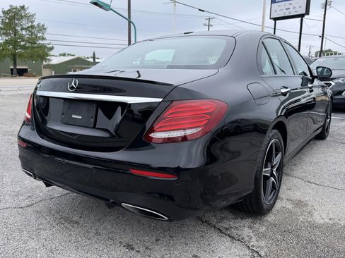 Used 2019 Mercedes-Benz E 300 image 6