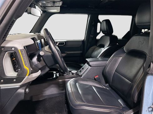 Used 2022 Ford Bronco Badlands image 19