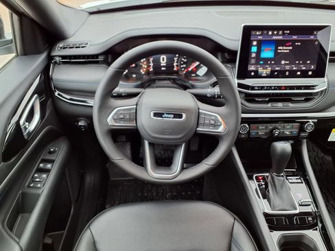 New 2026 Jeep Compass Latitude AWD/4WD image 13