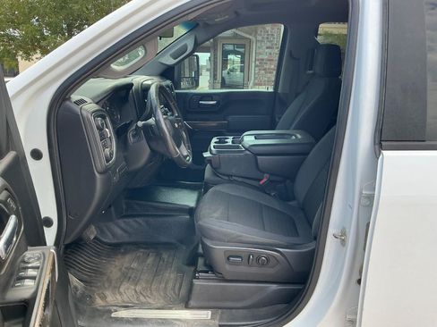 Used 2022 Chevrolet Silverado 2500 LT w/ Convenience Package AWD/4WD image 5