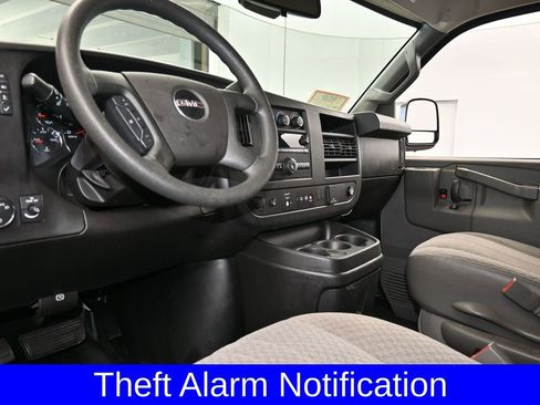 Used 2020 GMC Savana 3500 LT w/ LT Preferred Equipment Group image 12