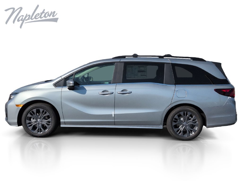 New 2027 Honda Odyssey Touring image 2
