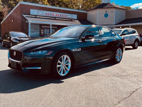 Used 2016 Jaguar XF R-Sport image 11