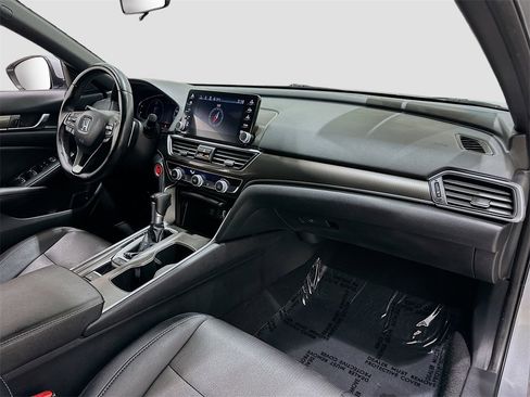 Used 2019 Honda Accord Sport image 28