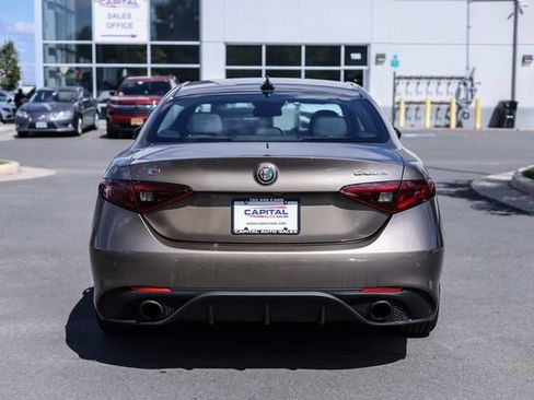 Used 2019 Alfa Romeo Giulia Ti Sport w/ Quick Order Package 22S Sport AWD/4WD image 11