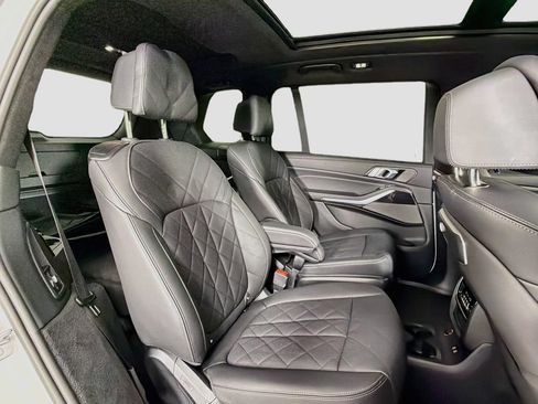 Used 2025 BMW X7 xDrive40i w/ Executive Package AWD/4WD image 28