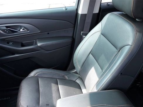 Used 2020 Chevrolet Traverse Premier w/ Redline Edition image 17