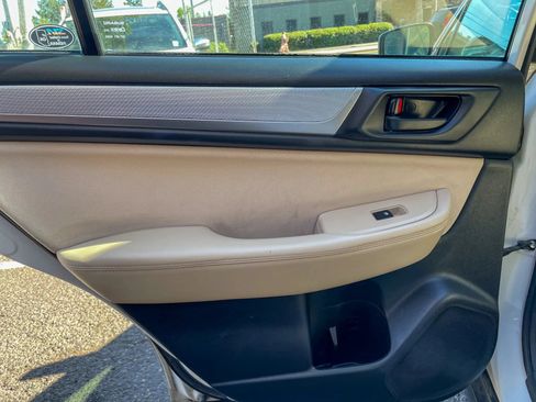 Used 2018 Subaru Outback 2.5i AWD/4WD image 27