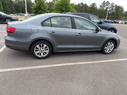 Used 2015 Volkswagen Jetta SE FWD image 10