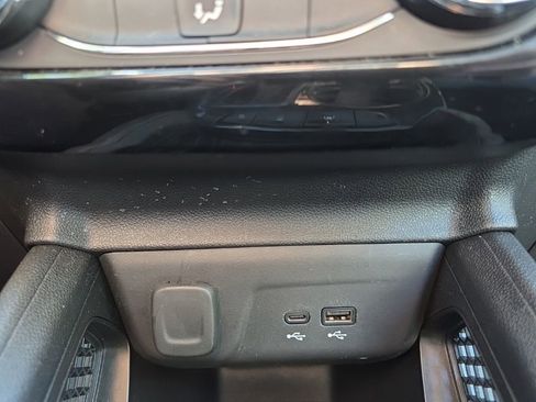 Used 2024 Chevrolet TrailBlazer LT image 23