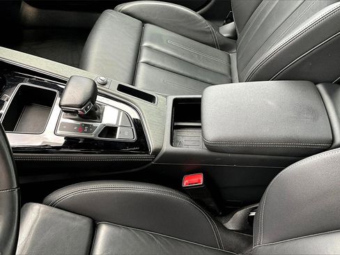 Used 2024 Audi A4 2.0T Premium Plus image 11