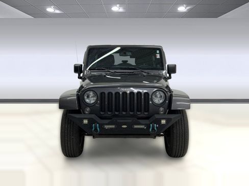Used 2014 Jeep Wrangler Unlimited Sahara w/ Connectivity Group AWD/4WD image 5