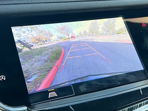 Used 2023 Cadillac XT6 Premium Luxury image 27