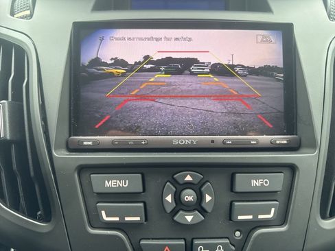 Used 2013 Ford Focus SE FWD image 19