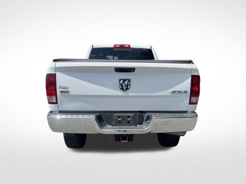 Used 2018 RAM 2500 SLT AWD/4WD image 4
