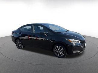 Used 2025 Nissan Versa SV FWD video 2