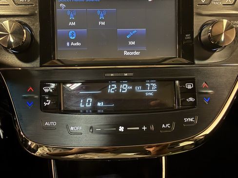 Used 2015 Toyota Avalon XLE Touring Sport Edition FWD image 24