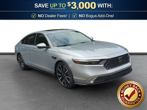 Used 2024 Honda Accord Touring image 10