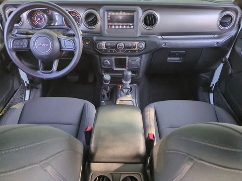 Used 2022 Jeep Gladiator Sport image 16