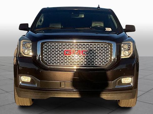 Used 2017 GMC Yukon XL Denali w/ Open Road Package image 3
