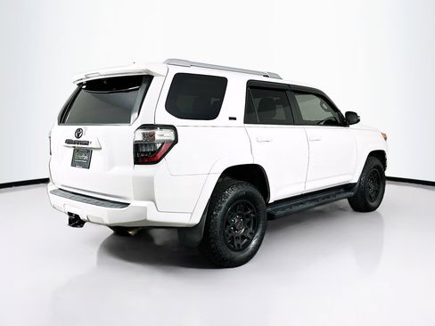 Used 2018 Toyota 4Runner SR5 Premium image 9