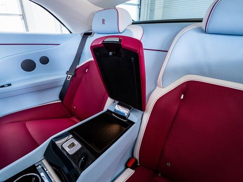 Used 2024 Rolls-Royce Spectre w/ Spectre Launch Package image 77