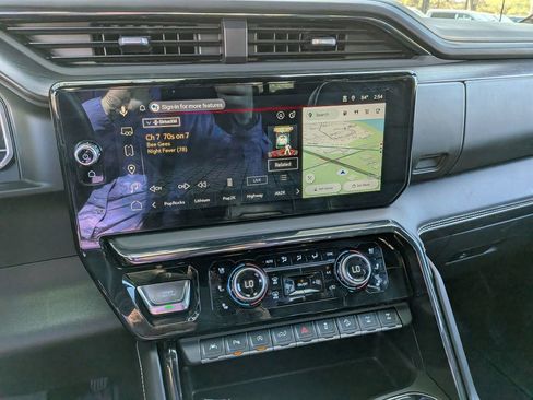 Used 2023 GMC Sierra 1500 AT4X image 30