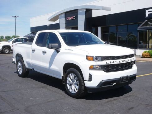 Used 2020 Chevrolet Silverado 1500 Custom w/ Trailering Package AWD/4WD image 6