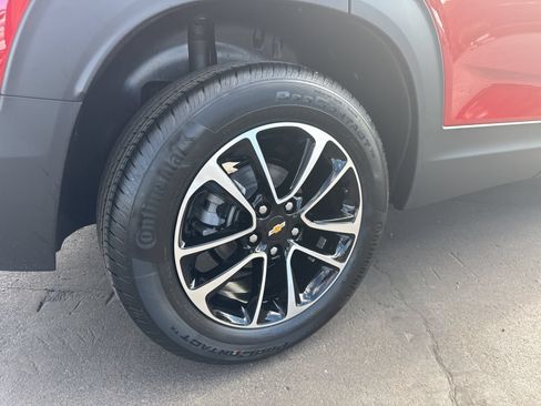 New 2026 Chevrolet TrailBlazer LT w/ Convenience Package AWD/4WD image 6