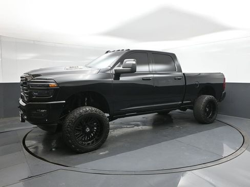 Used 2025 RAM 2500 Laramie image 34