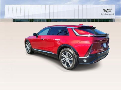 Certified 2024 Cadillac Lyriq Luxury image 6