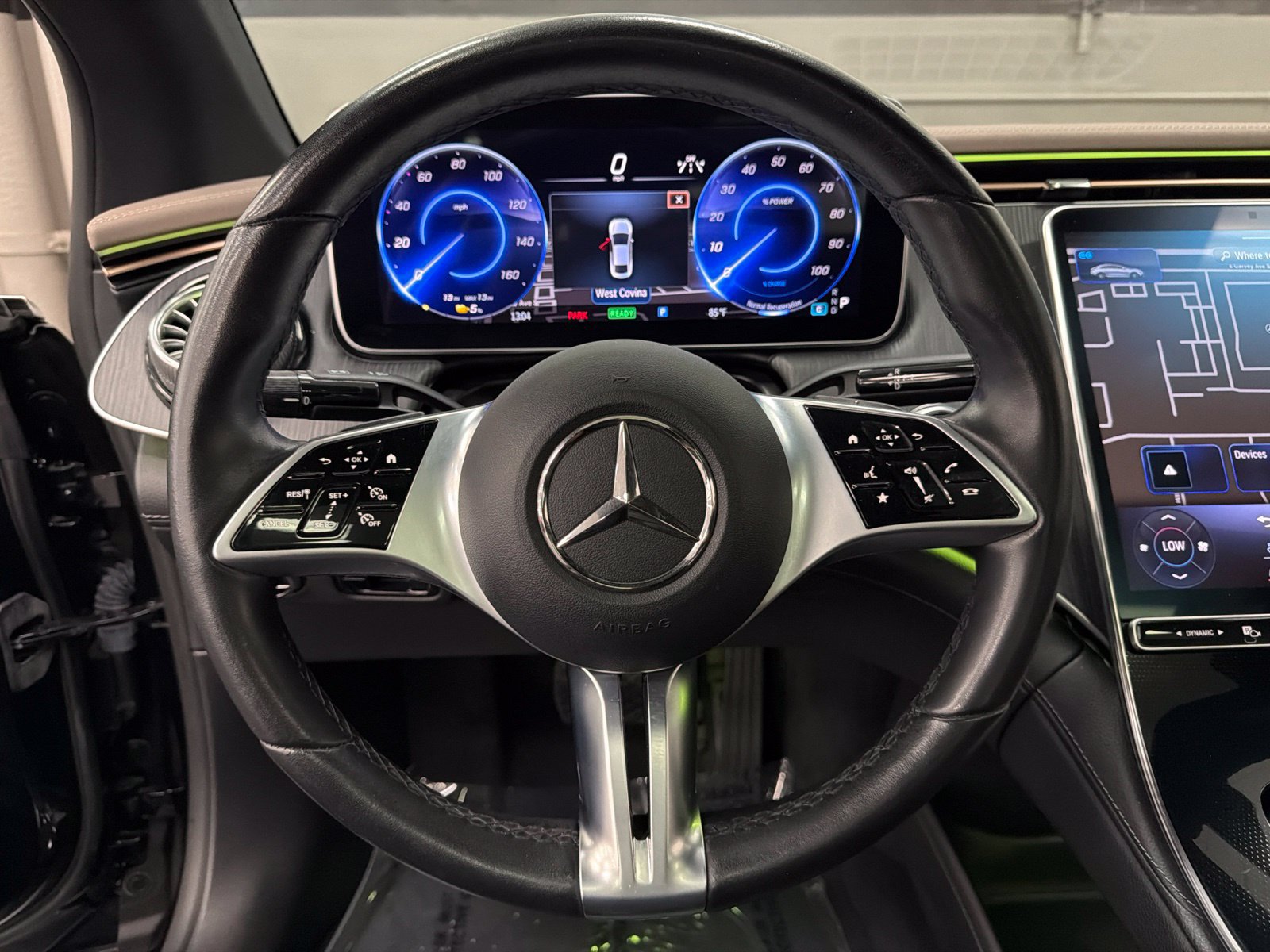 Used 2023 Mercedes-Benz EQE 500 4MATIC Sedan image 27