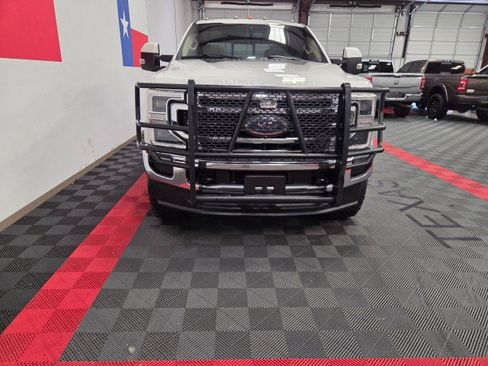 Used 2020 Ford F250 Lariat w/ Lariat Ultimate Package AWD/4WD image 4