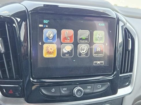 Used 2019 Chevrolet Traverse LT FWD image 12