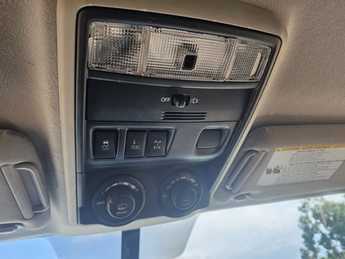 Used 2019 Toyota 4Runner TRD Off-Road AWD/4WD image 25